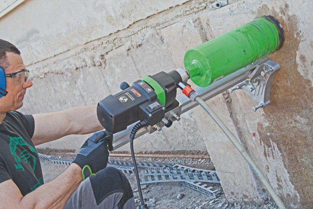 เครื่องเจาะคอริ่ง (เจาะปูน) EIBENSTOCK DRILL DB200 (ไม่รวมดอก)