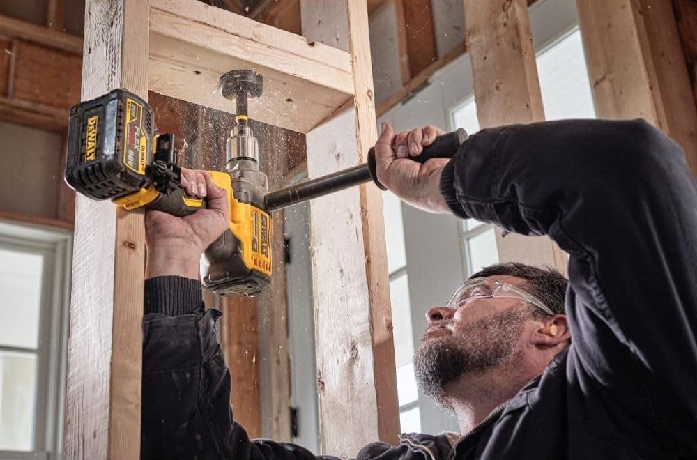 สว่านไร้สาย DeWALT DCD130B 60V  Max แรงบิดสูง ขนาด 1 2 นิ้ว  ตัวเปล่า 
