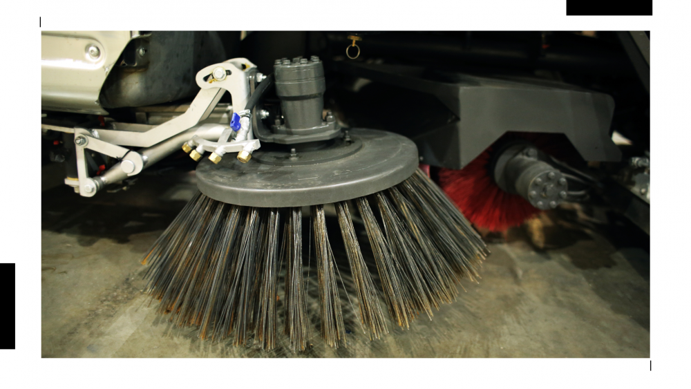 เครื่องกวาดพื้น แบบนั่งขับและแบบเดินตาม ต่างกันยังไง เปรียบเทียบให้เห็นชัดก่อนตัดสินใจซื้อ เครื่องกวาดพื้น แบบนั่งขับและแบบเดินตาม ต่างกันยังไง เปรียบเทียบให้เห็นชัดก่อนตัดสินใจซื้อ