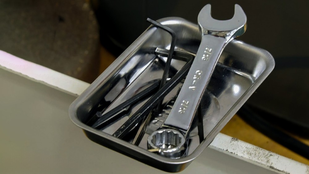 เลือก ถาดเหล็ก ยังไงให้ไม่ขึ้นสนิมไว เคล็ดลับจากช่างที่ใช้งานทุกวัน เลือก ถาดเหล็ก ยังไงให้ไม่ขึ้นสนิมไว เคล็ดลับจากช่างที่ใช้งานทุกวัน