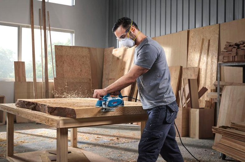 กบไฟฟ้า BOSCH GHO 16 82 Professional ขนาด 3 1 4 นิ้ว 630 วัตต์ กบไฟฟ้า BOSCH GHO 16 82 Professional ขนาด 3 1 4 นิ้ว 630 วัตต์