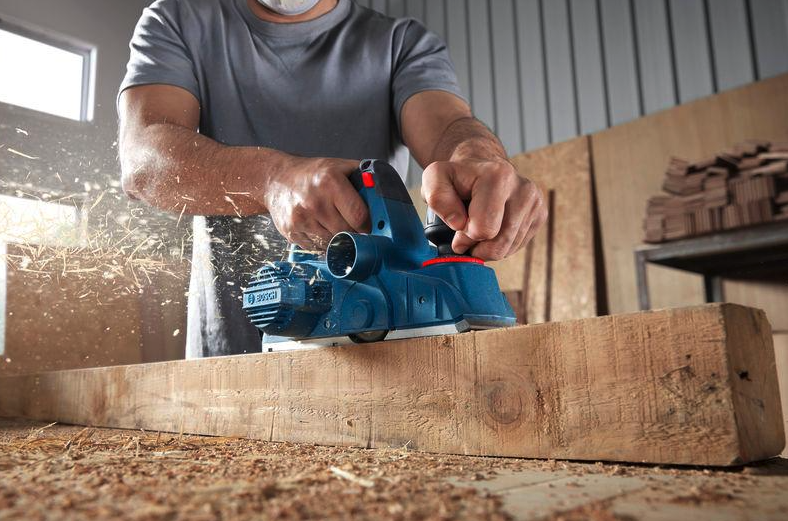 กบไฟฟ้า BOSCH GHO 16 82 Professional ขนาด 3 1 4 นิ้ว 630 วัตต์ กบไฟฟ้า BOSCH GHO 16 82 Professional ขนาด 3 1 4 นิ้ว 630 วัตต์