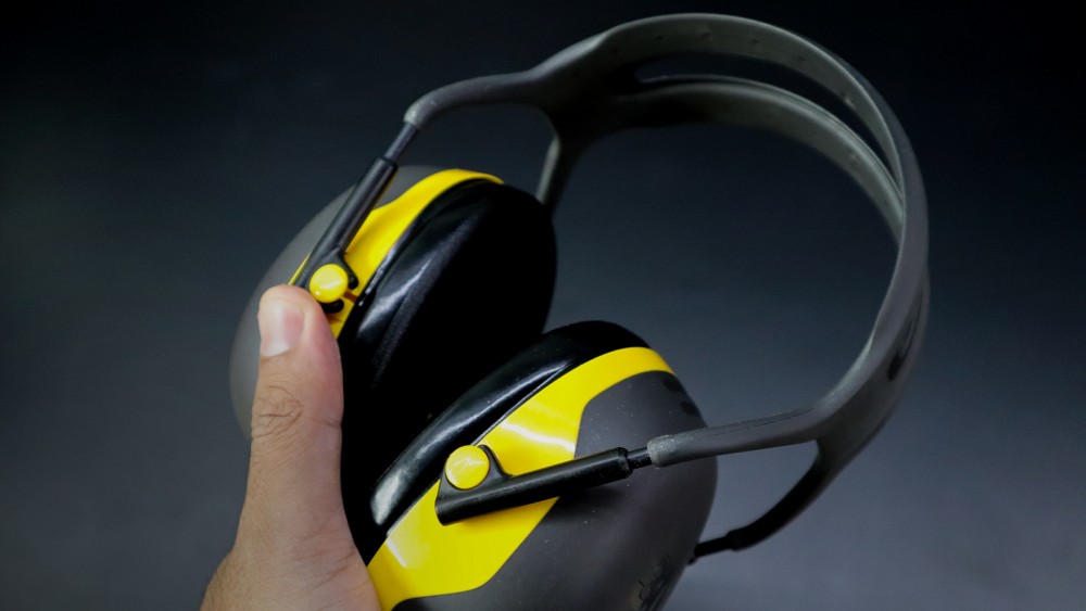 อุปกรณ์เซฟตี้ ที่ควรพกติดรถเอาไว้…สำหรับช่างและงานซ่อมด่วน