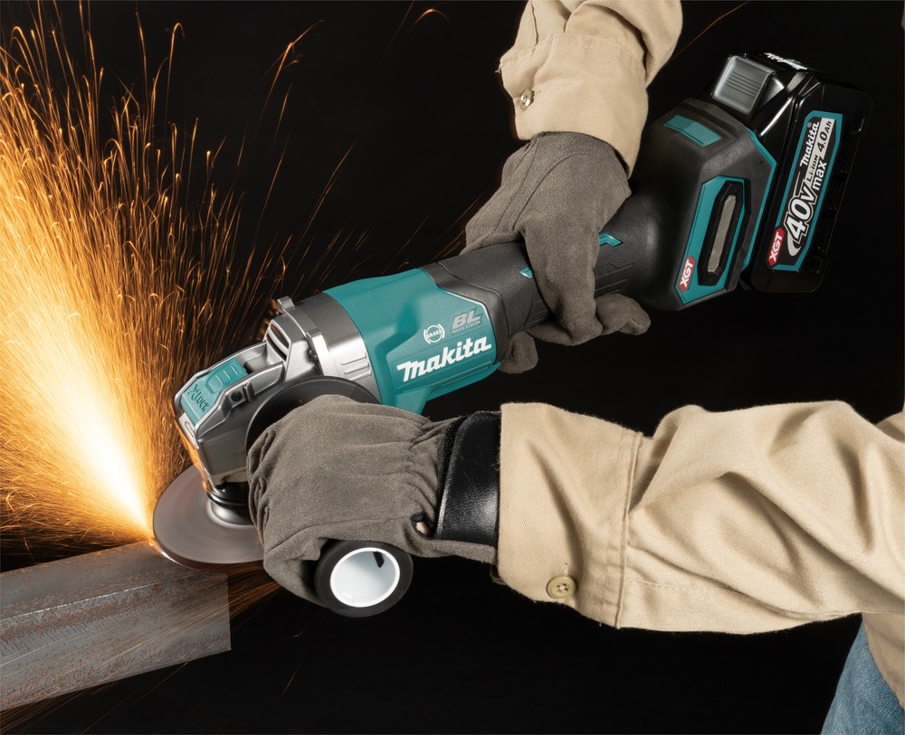เครื่องเจียร์ไร้สาย ขนาด 4 นิ้ว MAKITA GA045GZ 40V สวิตซ์บีบล่าง (ตัวเปล่า) 4 inch cordless angle grinder Paddle Switch Type (solo)
