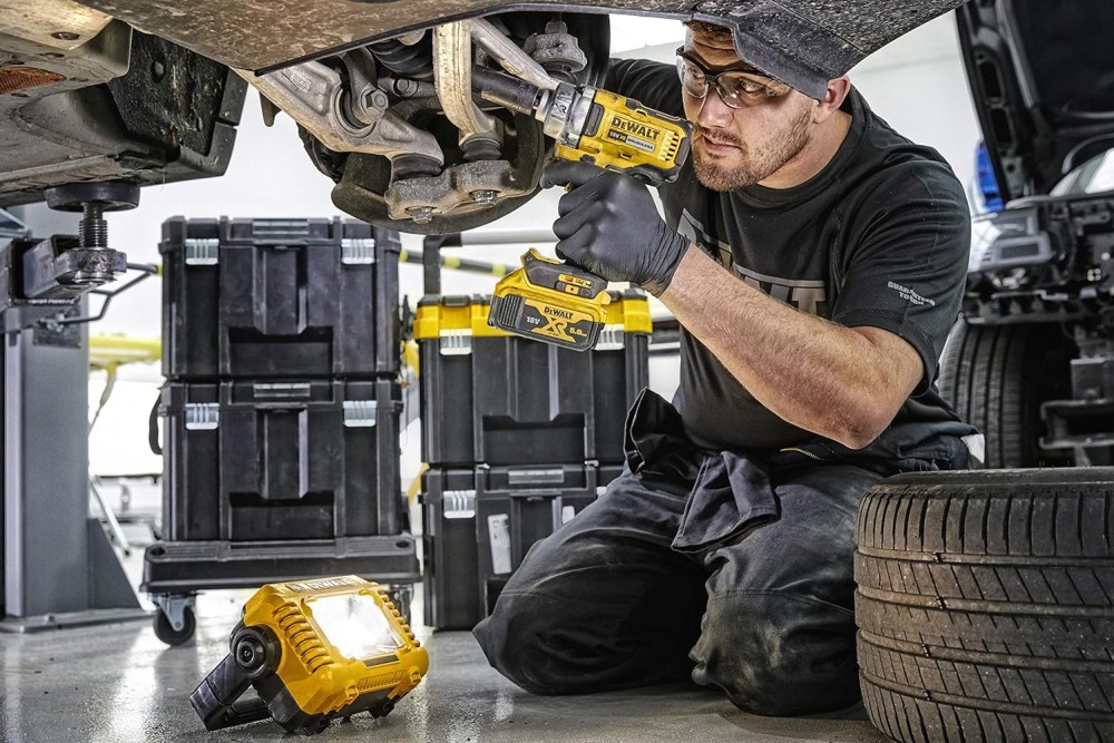 DeWALT DCL077-XJ XR Compact Task Light (Solo)