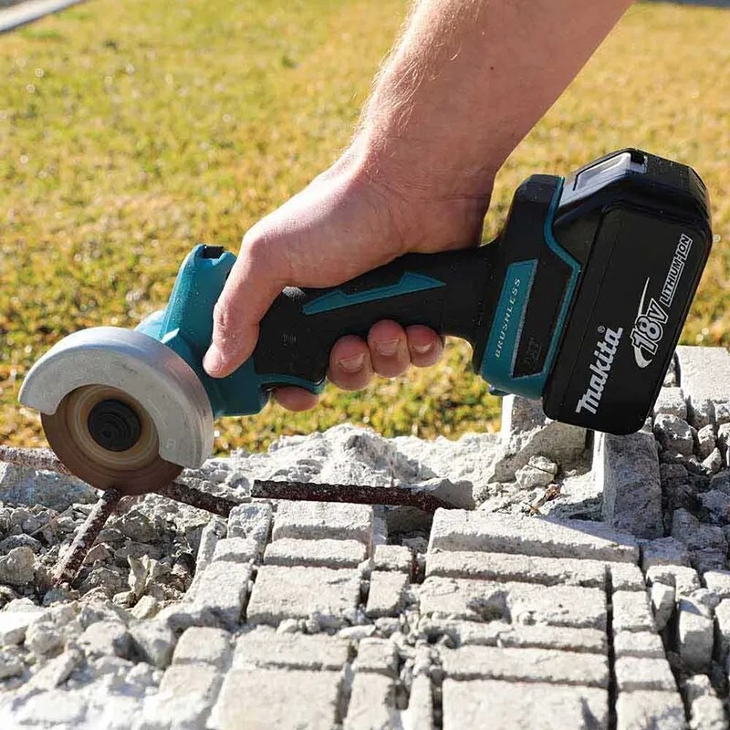 เครื่องตัดอเนกประสงค์ MAKITA DMC300Z 18V ขนาด 76 มม. (3 นิ้ว) (ตัวเปล่า)