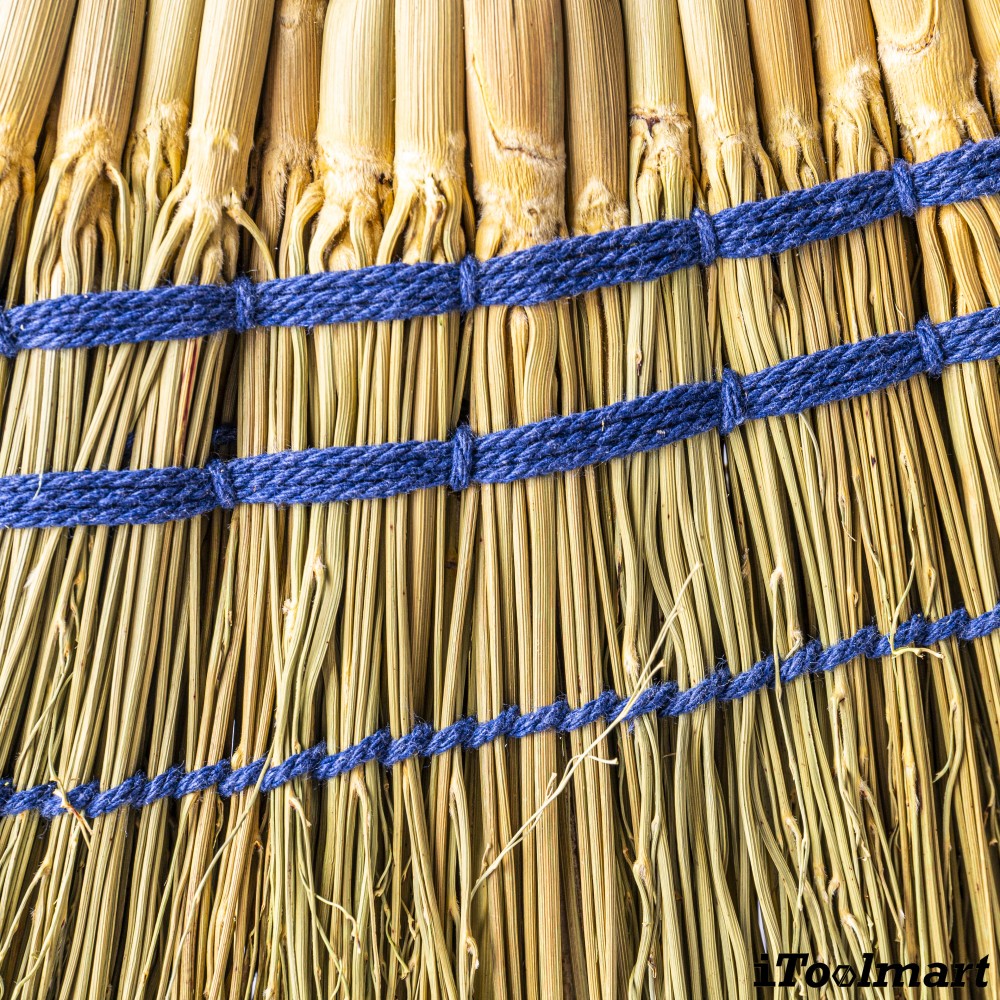 ไม้กวาดญี่ปุ่น Inaki 0402 Daily Clean Zashiki Houki Hand Edition ทรงเอียงข้าง ด้ามสั้น