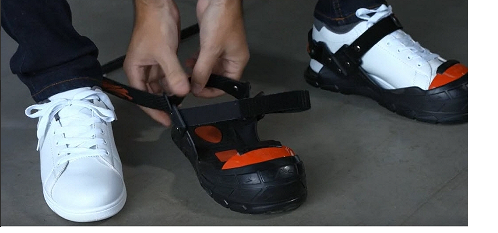 เสริมหัวเหล็ก JOGGER VISITORI กันลื่น สำหรับรองเท้าทุกชนิด พร้อมสายรัด เบอร์ EU 43 45 L เสริมหัวเหล็ก JOGGER VISITORI กันลื่น สำหรับรองเท้าทุกชนิด พร้อมสายรัด เบอร์ EU 43 45 L