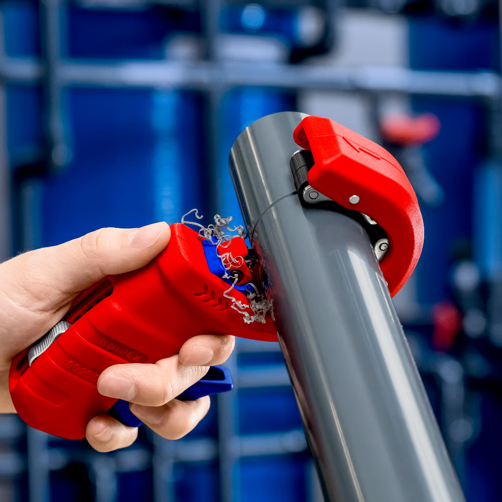 คัตเตอร์ตัดท่อพลาสติก KNIPEX DPT50 90 23 02 BK