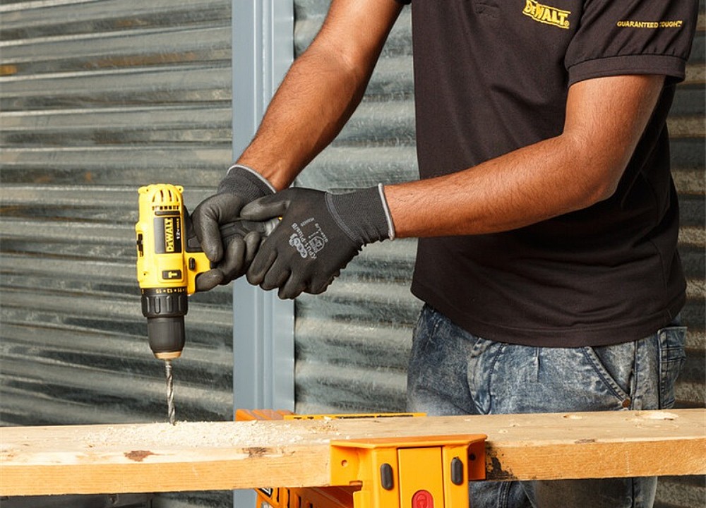 ชุดสว่านกระแทกไร้สาย DEWALT DCD716D2K B1 12V พร้อมแบตเตอรี่ 2 0 Ah