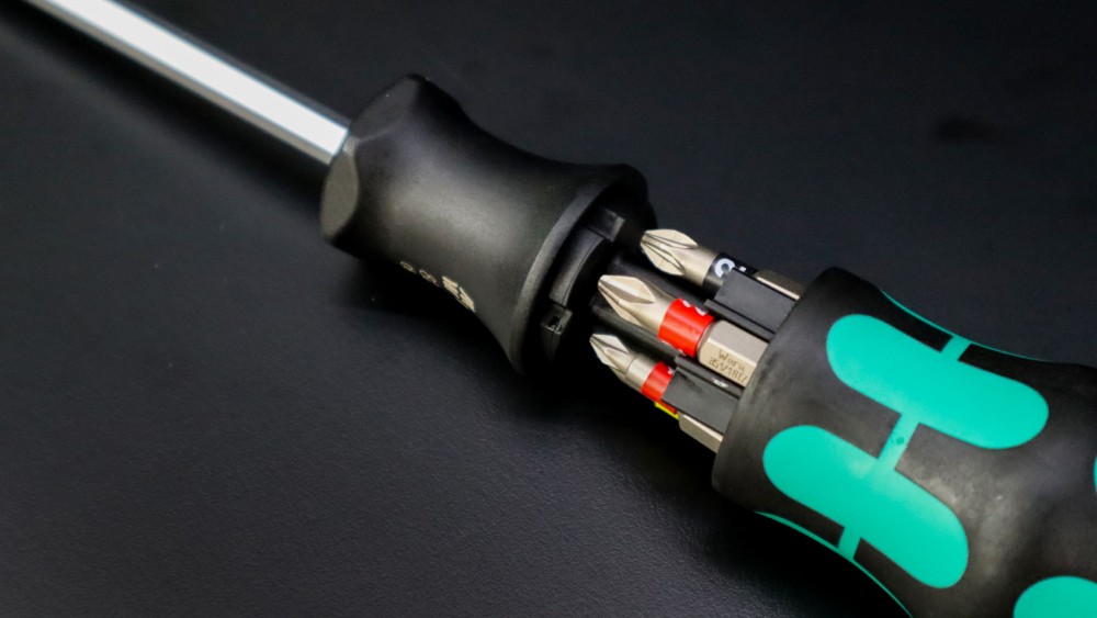 ชุดไขควง เปลี่ยนหัวได้ คุ้มจริงไหม หรือใช้ไปสักพักหัวหายก่อน