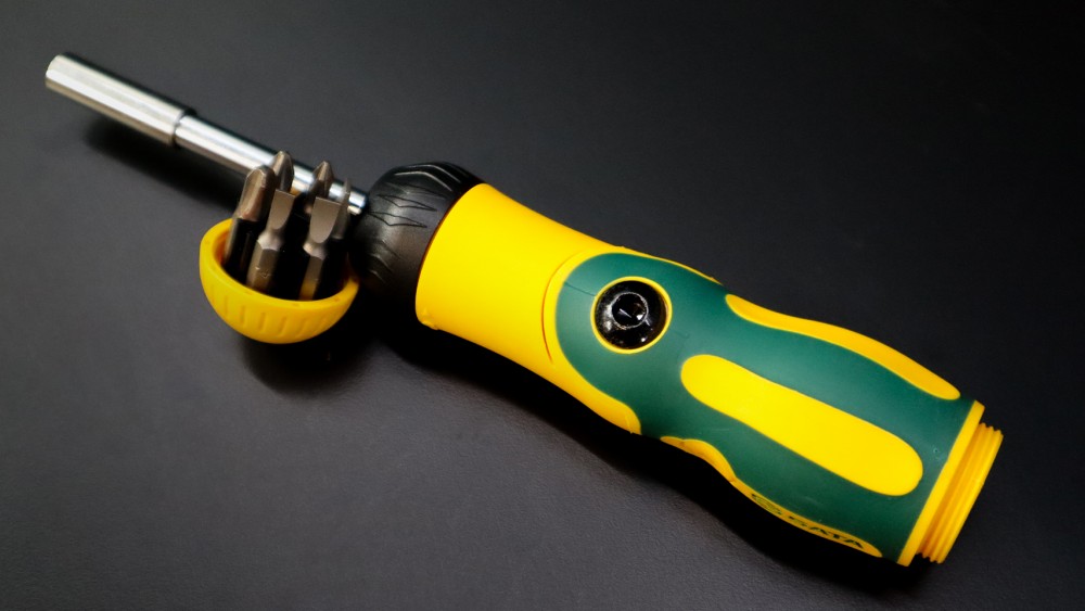 ชุดไขควง เปลี่ยนหัวได้ คุ้มจริงไหม หรือใช้ไปสักพักหัวหายก่อน