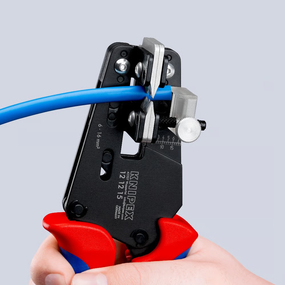 คีมปอกสายไฟ KNIPEX 12 12 15 ความยาวปอกสาย 5 20 มม  ความแม่นยำสูง พร้อมใบมีดเข้ารูปพิเศษ
