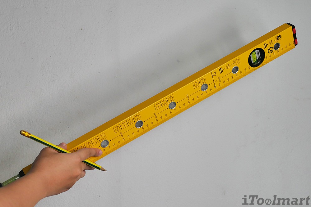 ระดับน้ำ 48 นิ้ว STABILA Type 70 electric spirit level 122 cm 16136
