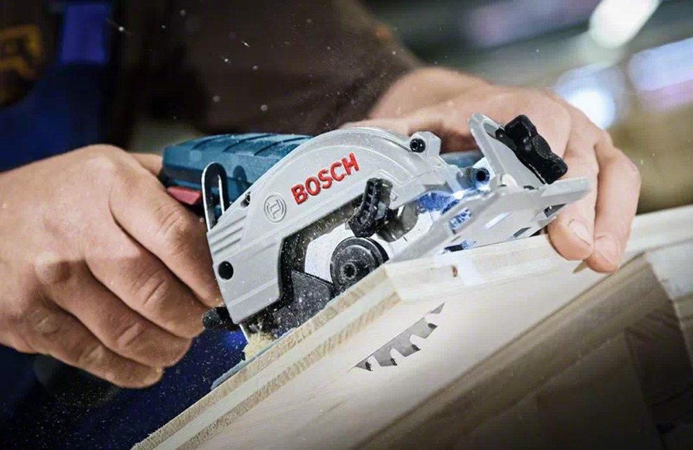 เลื่อยวงเดือนไร้สาย BOSCH GKS 12V-LI (ตัวเปล่า)