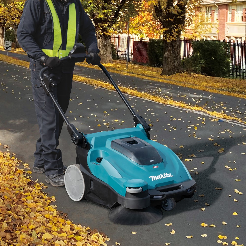 เครื่องกวาดพื้น MAKITA VS001G XGT 40Vmax มอเตอร์ไร้แปรงถ่าน ความกว้างในการทำงาน 650 มม. (ตัวเปล่า)