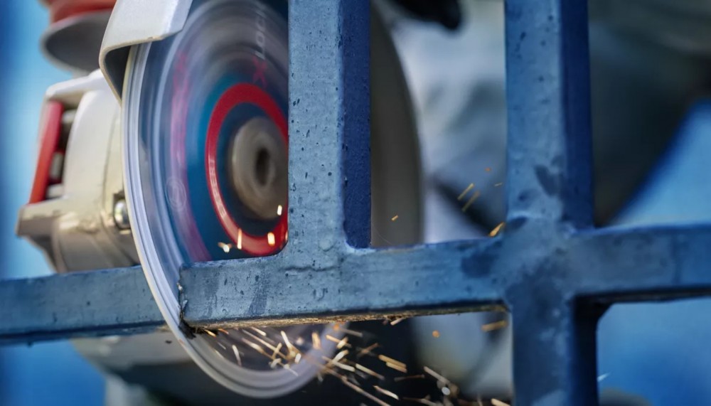 ใบตัดเพชร BOSCH EXPERT Diamond Metal Wheel X-LOCK ขนาด 125 x 22.23 มม.