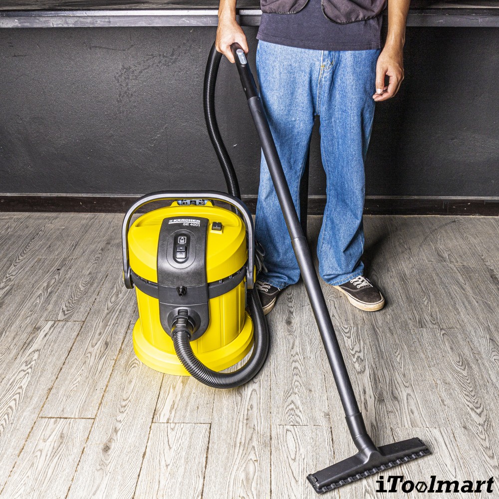เครื่องซักพรมแบบสเปรย์แล้วดูดกลับ Karcher SE 4001 แรงดันไฟฟ้า 220 240 โวลต์ ความจุถัง 4 ลิตร 1 081 130 0