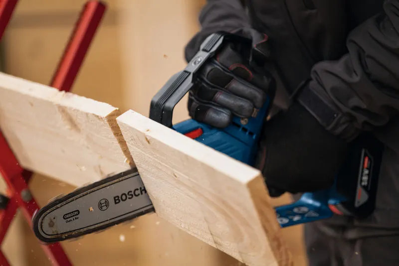เลื่อยโซ่ไร้สาย Bosch GKE 18V 20 Professional 18V   ตัวเปล่า 