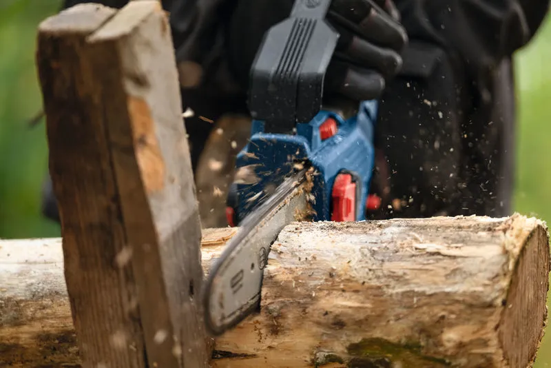 เลื่อยโซ่ไร้สาย Bosch GKE 18V 20 Professional 18V   ตัวเปล่า 