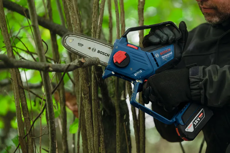 เลื่อยโซ่ไร้สาย Bosch GKE 18V 15 Professional 18V   ตัวเปล่า 
